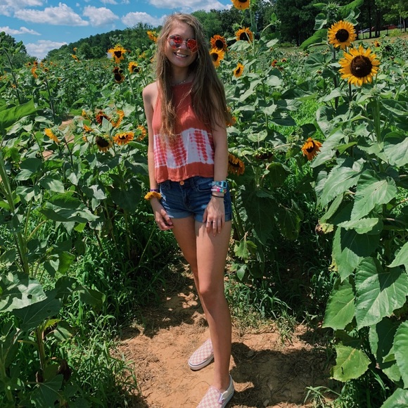 Hi! I’m Sarah!! - Picture 1 of 1